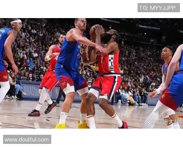 掘金与活塞激战在即球迷期待精彩对决与精彩表现