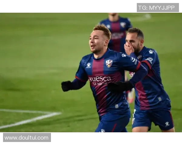 韦斯卡主场迎战瓦伦西亚双方争夺西甲宝贵积分之战