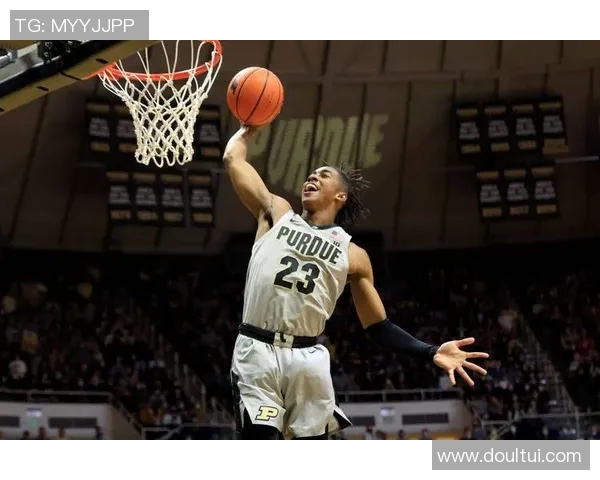 杰登艾维的崛起之路：从大学篮球新星到NBA未来之星的蜕变与挑战